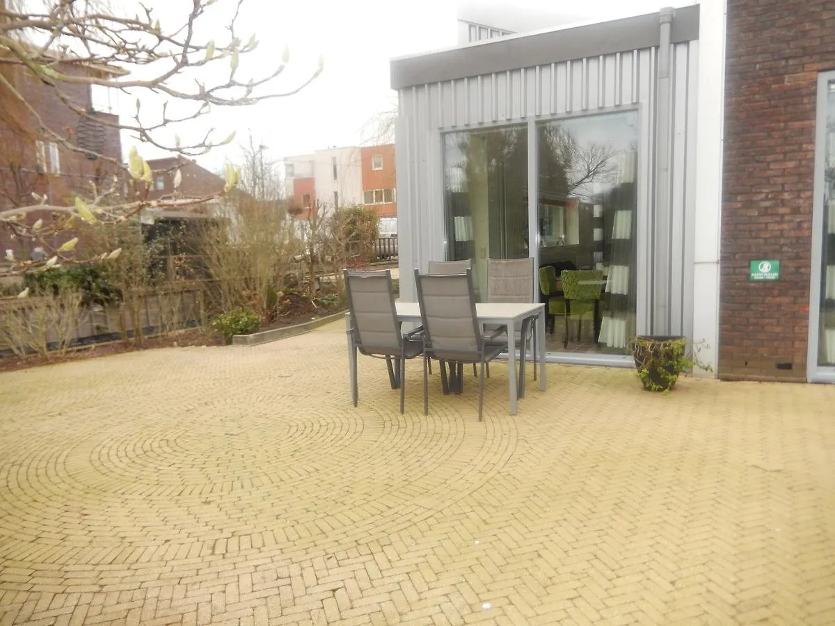 Bed & Breakfast Apartment Amsterdam New West - Free Parking